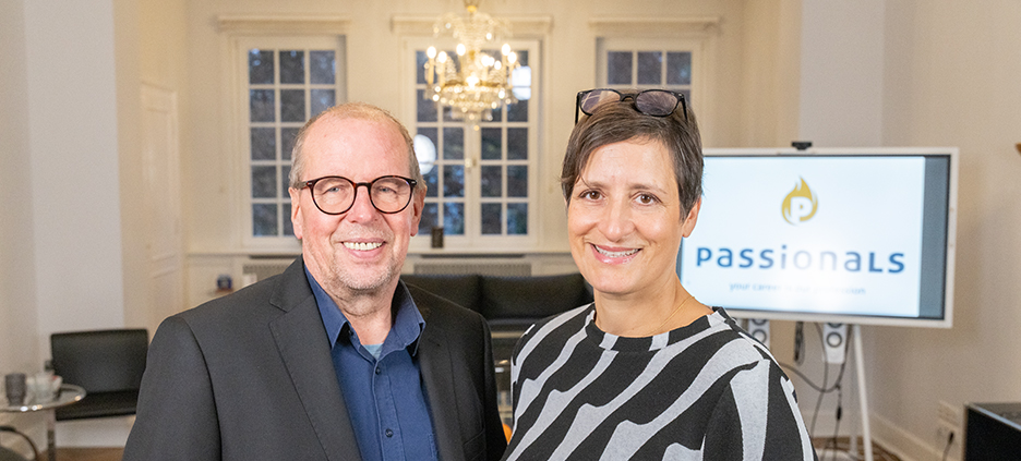 2 Passionals im Büro v.l.n.r. Jürgen Wöst, Tanja Born 